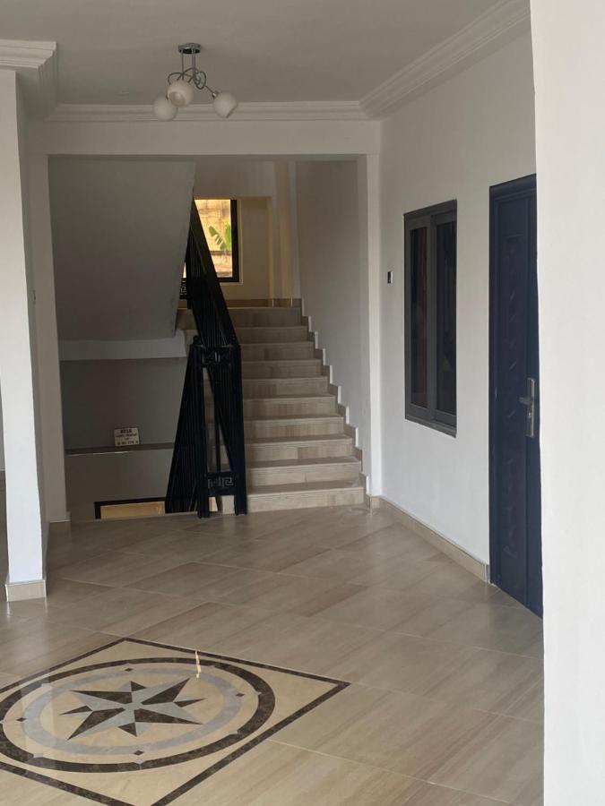 Baffour Apartments Adiebaba Екстер'єр фото