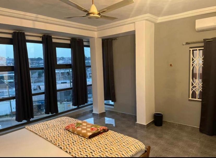 Baffour Apartments Adiebaba Екстер'єр фото