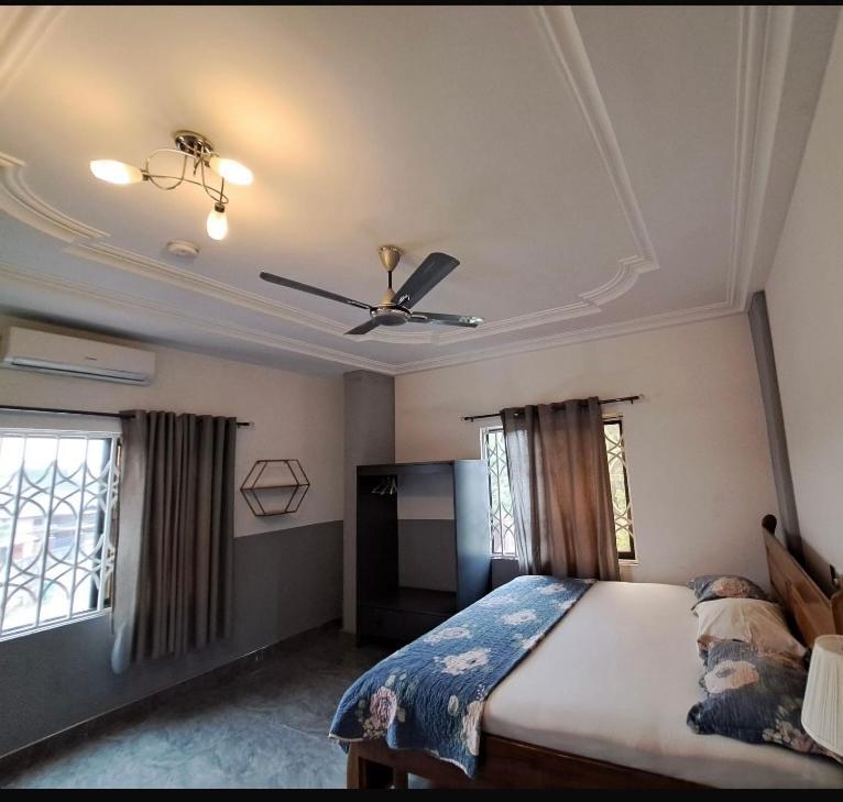 Baffour Apartments Adiebaba Екстер'єр фото